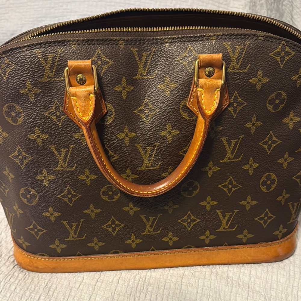 Louis Vuitton Monogram Handbag